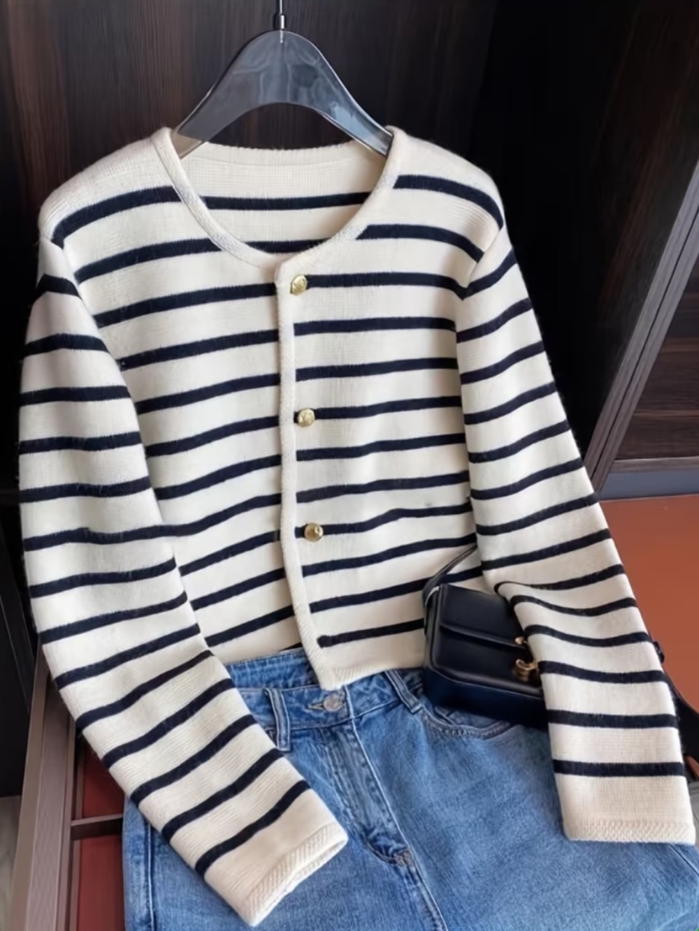 Old money aesthetic white/black stripe silver button cardigan sweater L like new